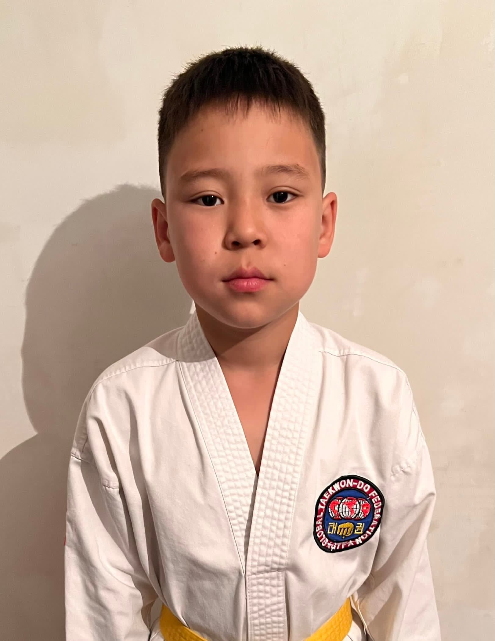 Али Б.